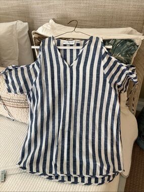 Blue & White Striped Cold-Shoulder V-Neck Top